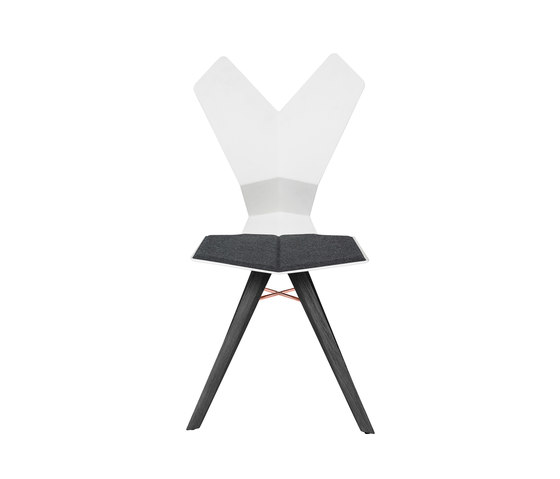 Y Chair White Shell Black Oak Base | Chairs | Tom Dixon