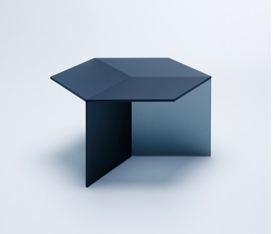 Isom Square - frosted black | Coffee tables | NEO/CRAFT
