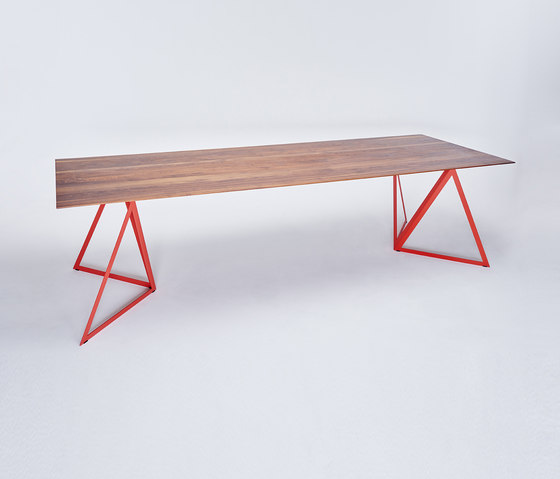 Steel Stand Table - coral red/ walnut | Dining tables | NEO/CRAFT