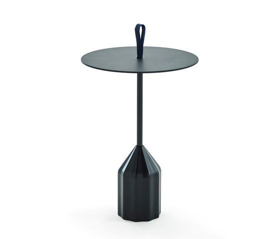 Burin with handle | Side tables | viccarbe