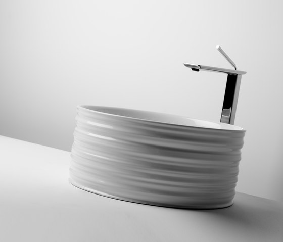 Trace Sink | 40 h18 | Wash basins | Valdama