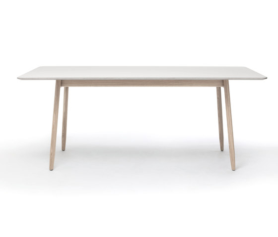Icha Table 180 | Esstische | Massproductions