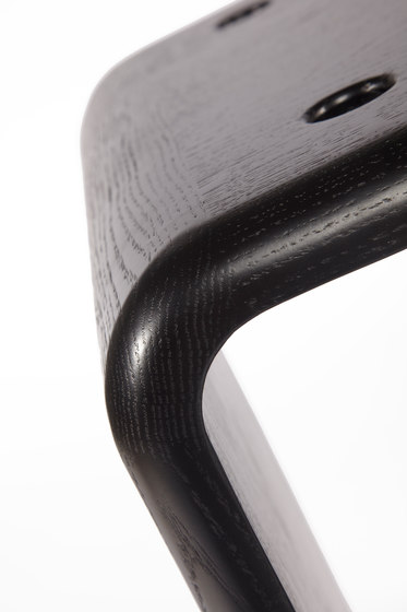 Teve | medium - Eiche schwarz lasiert - mit Vertiefungen | Beistelltische | Wiinberg