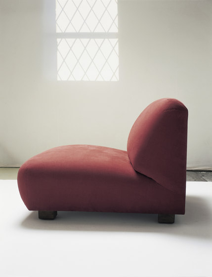Cadaqués Lounge Chair | Furniture | Armchairs | Santa & Cole