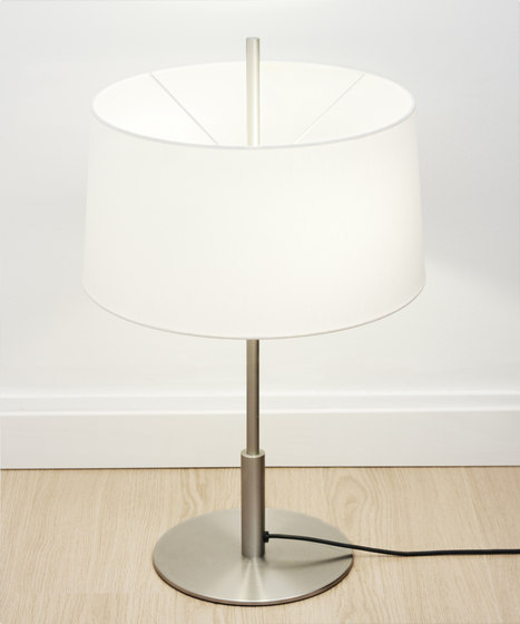 Diana Menor | Table Lamp | Table lights | Santa & Cole