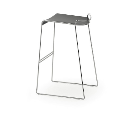 Finn Chair | Bar stools | ICF