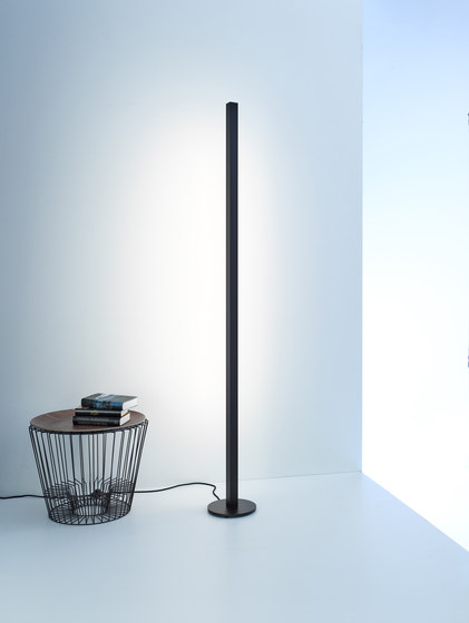 Standard lamp 40x40 | GERA light system 6 | Lámparas de pie | GERA