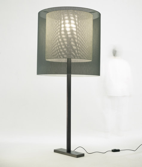 Moaré | Floor Lamp | Free-standing lights | Santa & Cole