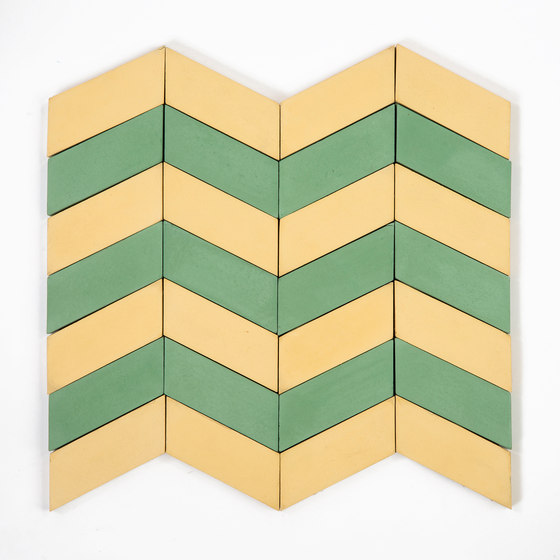 Long-Chevron-Waves-yellow-pine | Beton Fliesen | Granada Tile