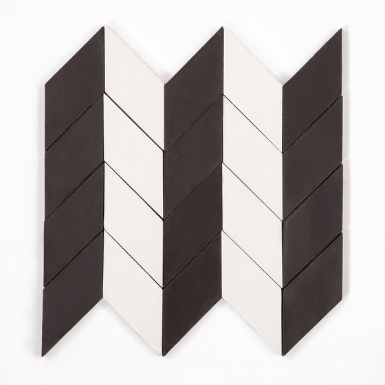 Short-Chevron-Parade-white-black | Beton Fliesen | Granada Tile