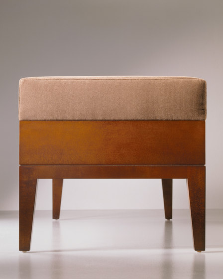 Alia | Wood Bench | Sitzbänke | Cumberland Furniture