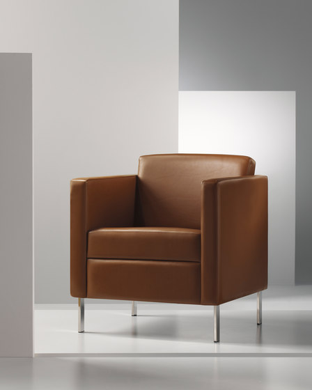 Lisa | Lounge Chair | Fauteuils | Cumberland Furniture