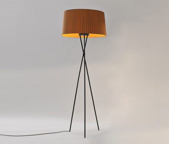 Trípode G5 | Floor Lamp | Lampade piantana | Santa & Cole