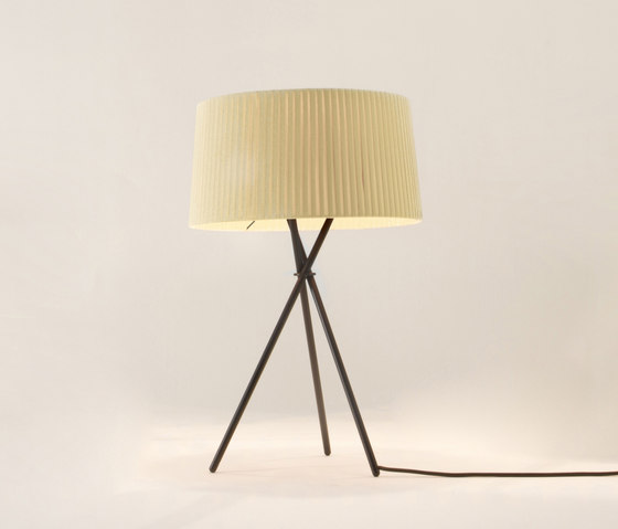 Trípode M3 | Table Lamp | Lampade tavolo | Santa & Cole