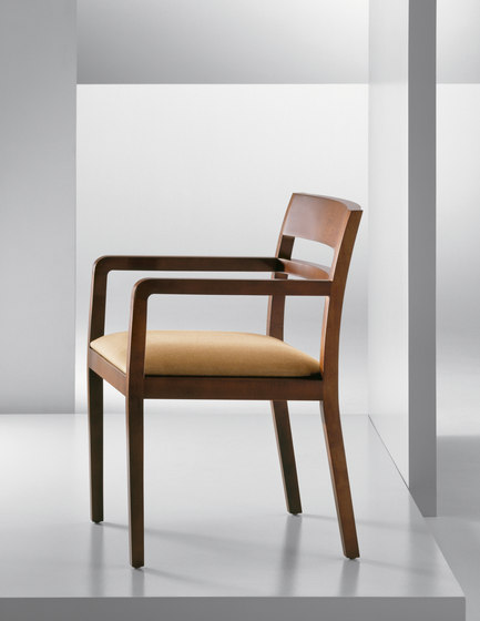 Munich | Chair | Stühle | Cumberland Furniture