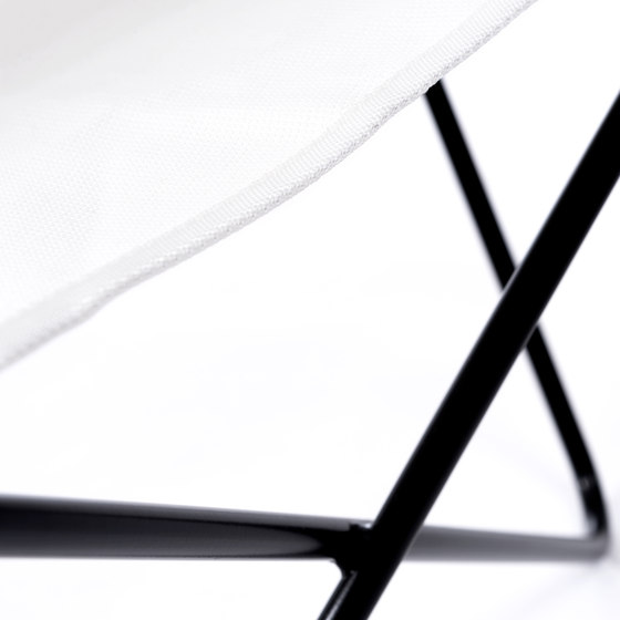 Hardoy Butterfly Chair Outdoor Weiß | Armchairs | Manufakturplus