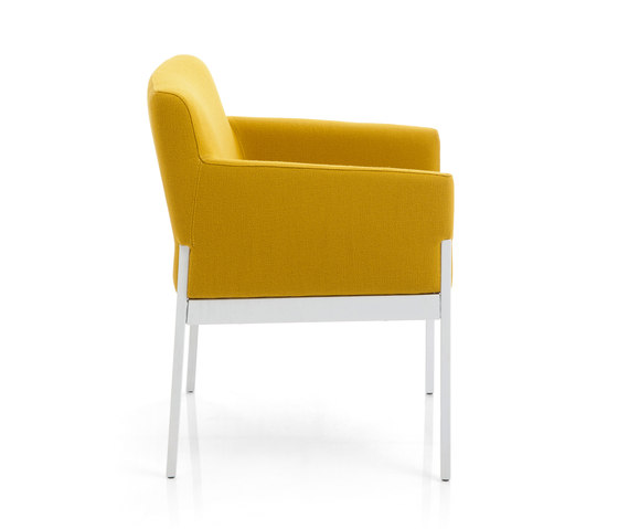 Stand By Armchair | Chairs | Emmegi
