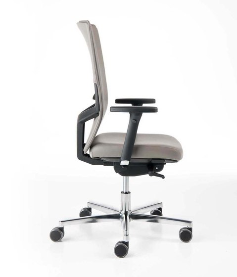 Easy B | Plus | Office chairs | Estel Group