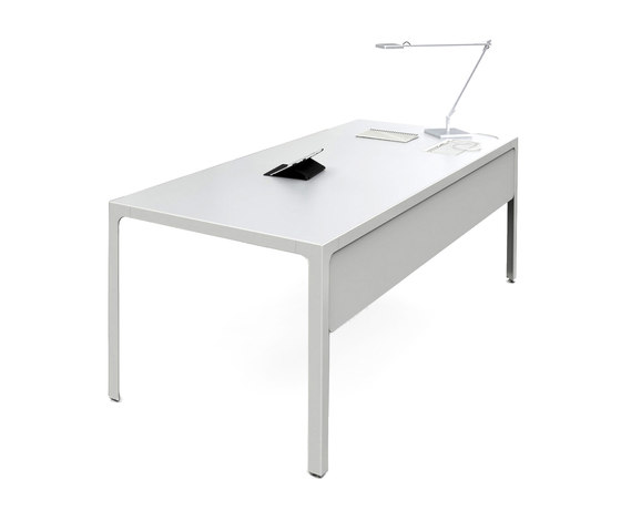 More | Single Desk | Desks | Estel Group