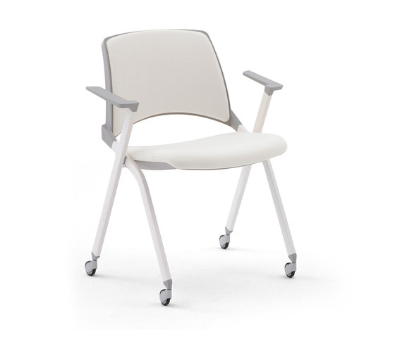 laKENDÒ SOFT CASTOR ARMCHAIR | Chairs | Urbantime