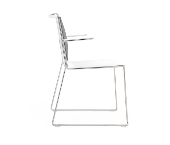 S'MESH PLASTIC ARMCHAIR | Chairs | Urbantime