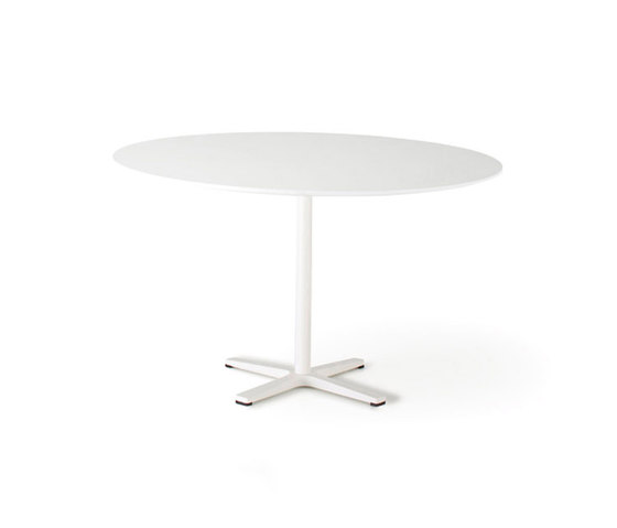 Krossi Table | Tables de repas | Schiavello International Pty Ltd