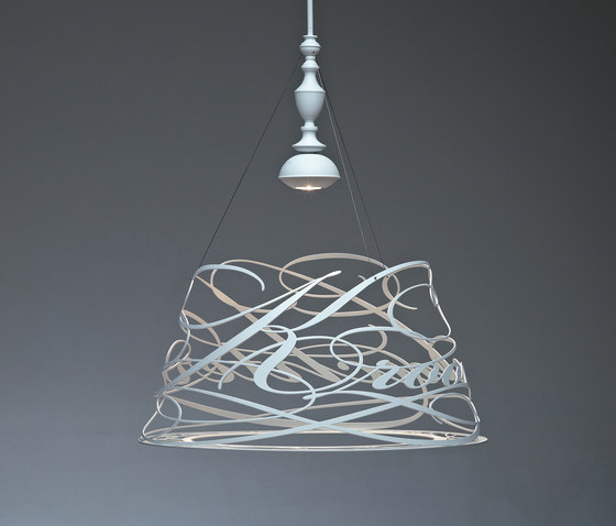 Idée fixe Suspension Lamp | Suspensions | Jacco Maris