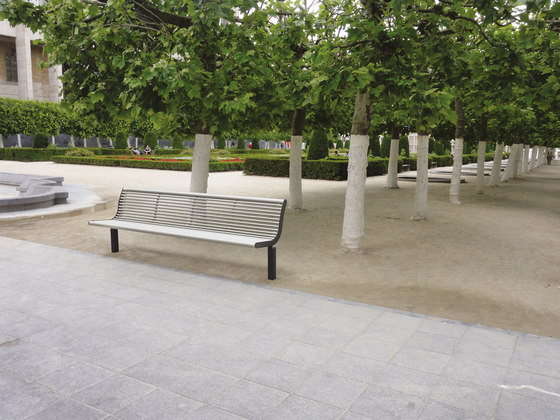 diva solo | Park bench with backrest | Panche | mmcité