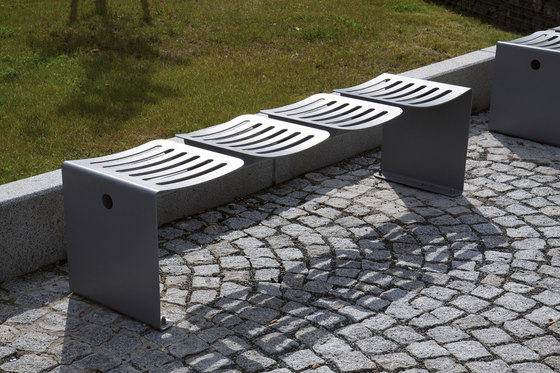 odna | Park bench with separate seats | Benches | mmcité