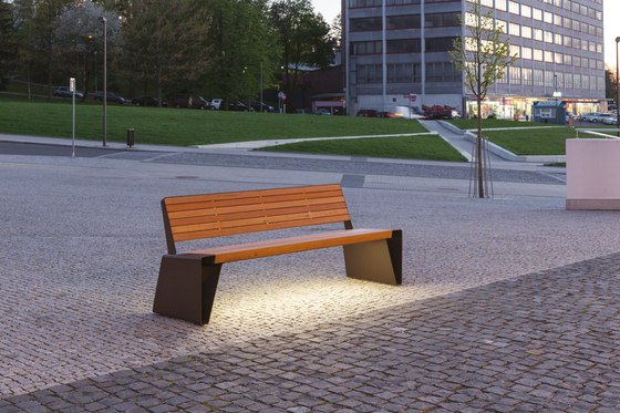 radium smart | Smart bench by mmcité | Benches