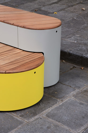 urban islands | Set of three seating units | Benches | mmcité