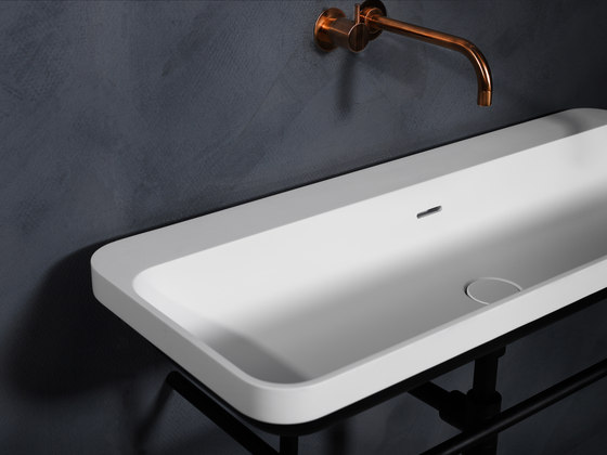 Aim basin with black soft touch coating | Wash basins | Not Only White