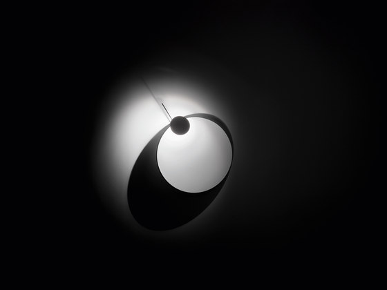 Eclipse Ellipse | Lámparas de pared | Ingo Maurer