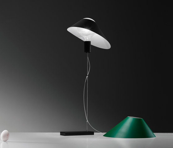 Glatzkopf Table | Luminaires de table | Ingo Maurer