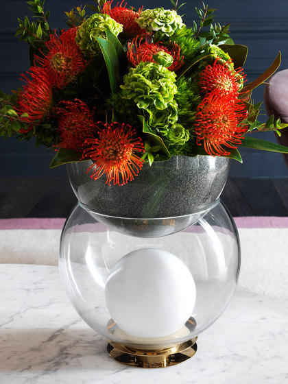 Giova Lampe de table | Vases | FontanaArte