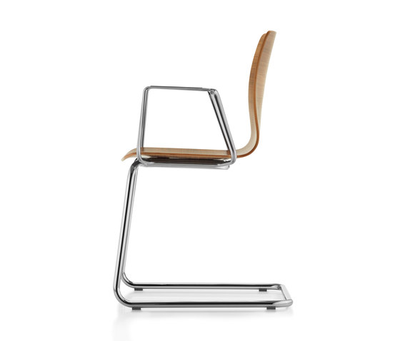 Fiore cantilever chair | Chairs | Dauphin