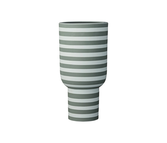 Varia | sculptural vase | Vasen | AYTM