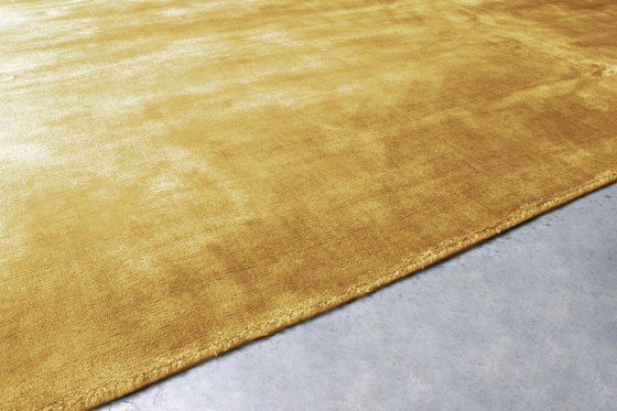 MONO Senape Carpets | Formatteppiche | GIOPAGANI