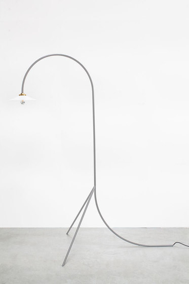 standing lamp | n°1 light grey | Standleuchten | valerie_objects