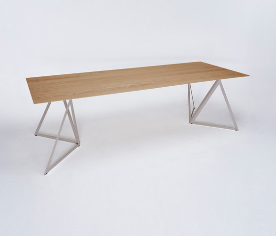 Steel Stand Table - quartz grey/ oak | Dining tables | NEO/CRAFT