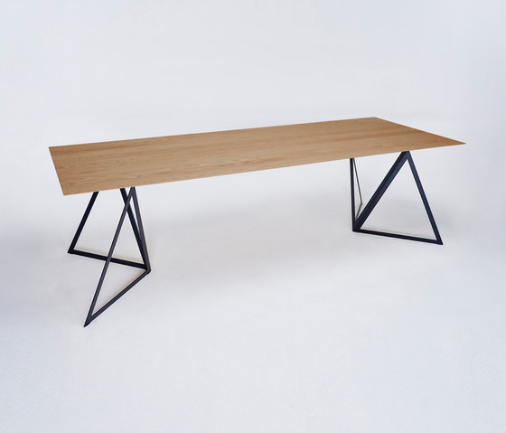 Steel Stand Table - jet black/ oak | Dining tables | NEO/CRAFT