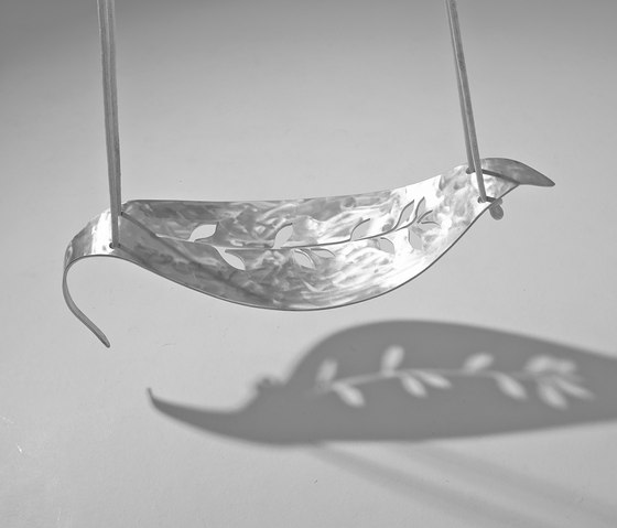 Swing Leaf | Columpios | Studio Stirling