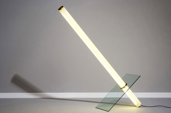 Light Object 005/04 | Lámparas de sobremesa | Naama Hofman Light Objects