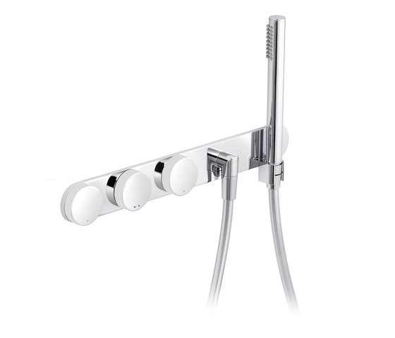Tune | Concealed shower thermostat with hand shower | Grifería para bañeras | rvb