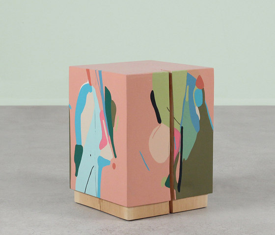 La Figura Painted Cube Table | Mesas auxiliares | Pfeifer Studio