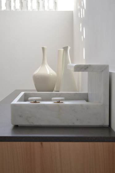 JP Washbasin in Carrara marble | Lavabos | mg12