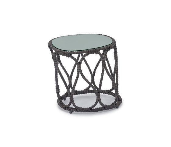 Forma End Table | Mesas auxiliares | Kenneth Cobonpue