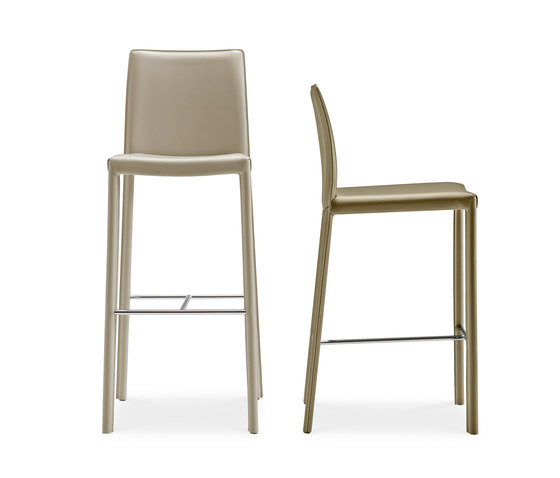 Nuvola H75 | Bar stools | Midj