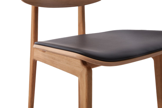 NY11 Dining Chair, Natural - Premium Leather Black | Sillas | NORR11