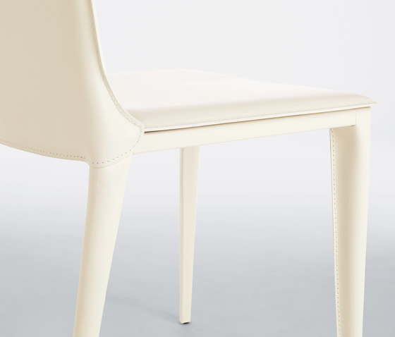 Bottega Side Chair | Sillas | Design Within Reach